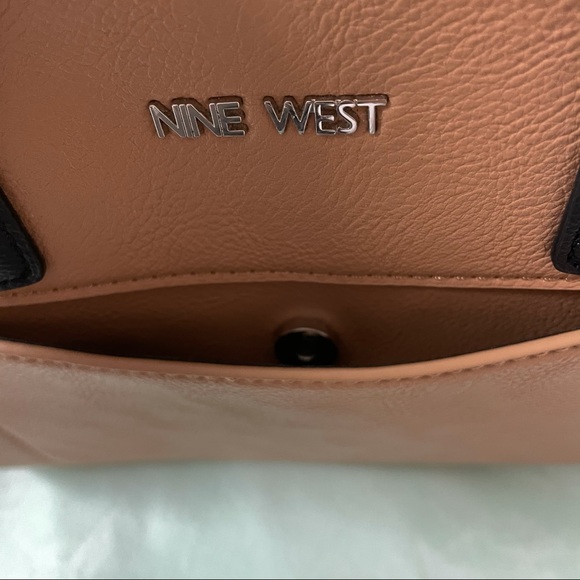 Nine West Handbag - Picture 5 of 5